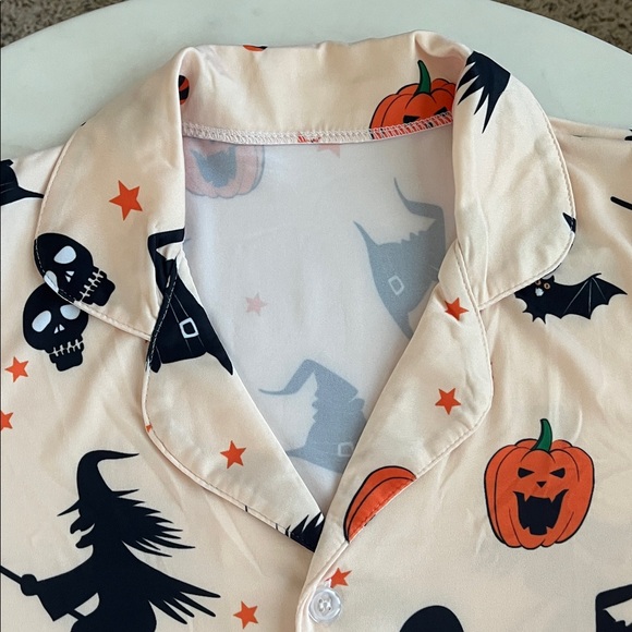 Halloween Themed Pajama Set Small Long Sleeve Shirt Pants Collared Pockets - Picture 4 of 15